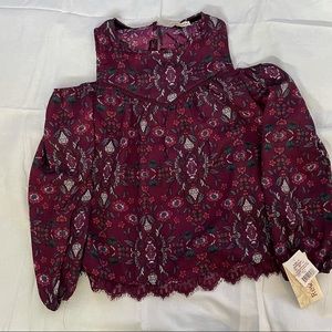Cold Shoulder top NWT